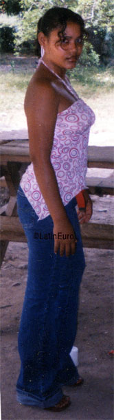 Date this attractive Honduras girl Suyapa from La Ceiba N3083