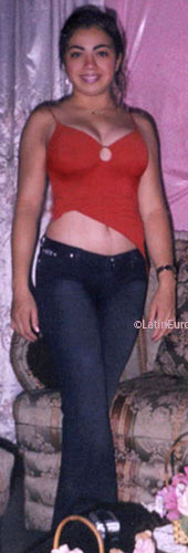Date this lovely Honduras girl Livan from Tegucigalpa N3104