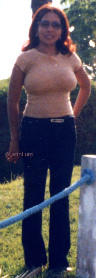 Date this young Panama girl Melanie from  N330