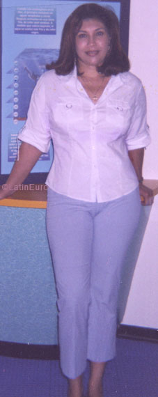 Date this pretty Honduras girl Maria from Tegucigalpa N3291