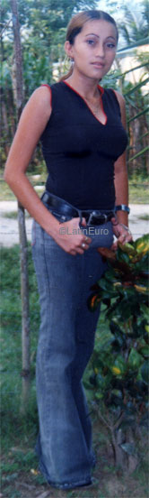 Date this beautiful Honduras girl Delmis from  N3293