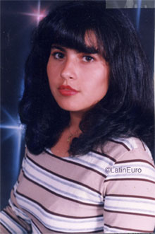 Date this stunning Honduras girl Lellys from Roatan N3338