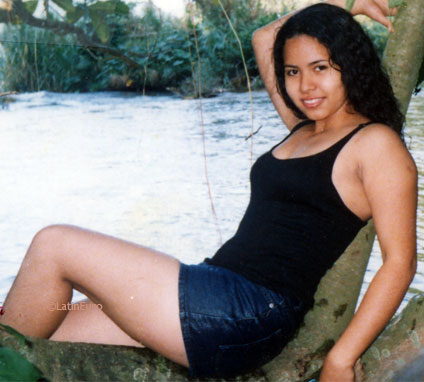 Date this exotic Honduras girl Estela from  N3352