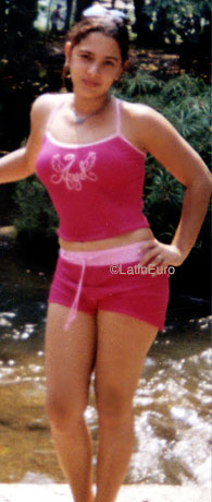Date this funny Honduras girl Bessy from  N3411