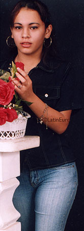 Date this funny Honduras girl Iris from Tegucigalpa N3423