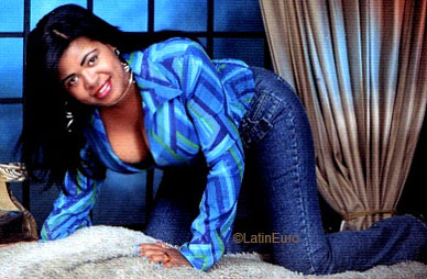 Date this gorgeous Dominican Republic girl Sahina from Santiago N3471