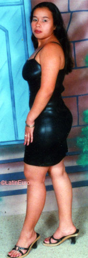Date this tall Honduras girl Reina from Yoro N3488