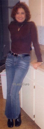 Date this sultry Honduras girl Reina from San Pedro Sula N3612