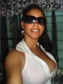 Date this funny Dominican Republic girl Yinet from Baracoa N417