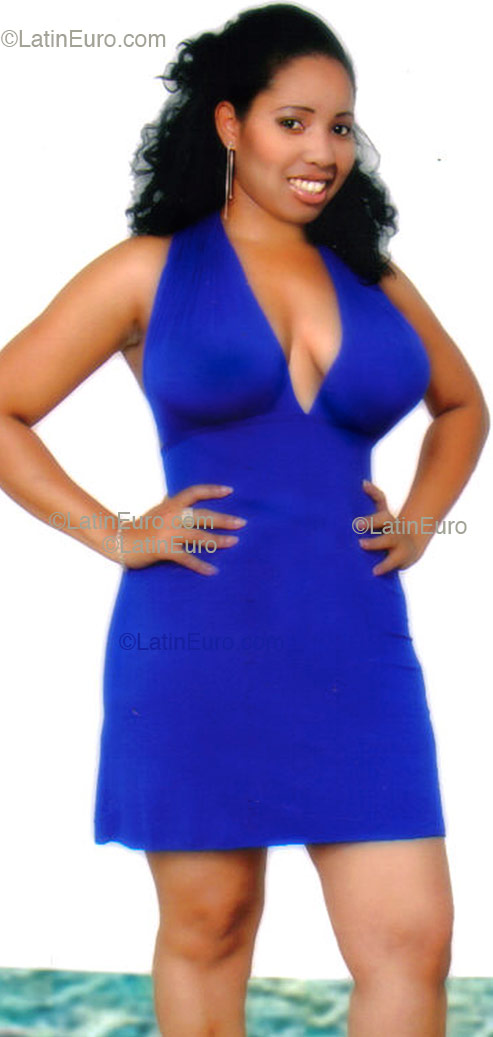 Date this pretty Dominican Republic girl Jasmil from Santiag N51