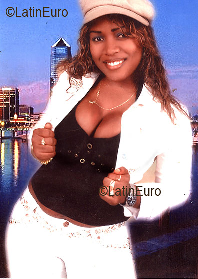 Date this gorgeous Mexico girl Yermis from San Pedro de Macoris N551