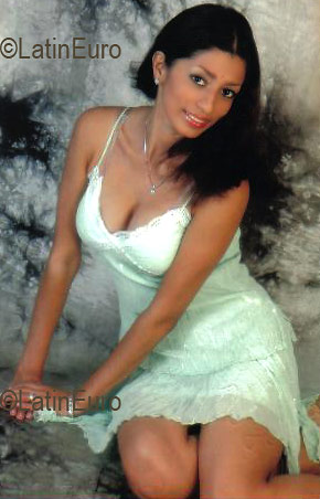 Date this attractive Any Country girl Karina from  N619