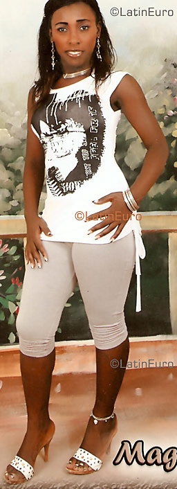 Date this delightful Dominican Republic girl Francia from San Pedro de Macoris N770