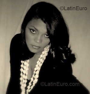 Date this fun Any Country girl Lisa from Santo Domingo N8