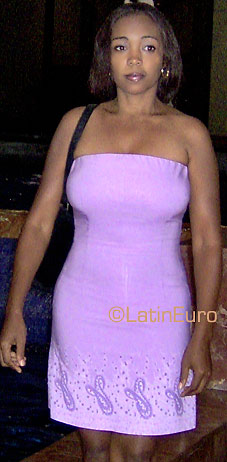 Date this pretty Dominican Republic girl Anacaona from Distrito Nacional N865