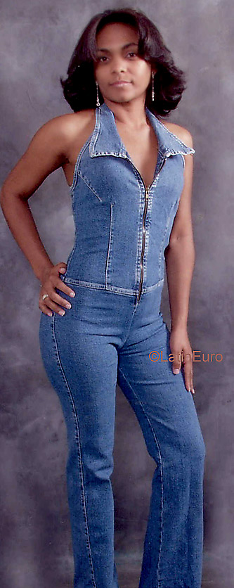 Date this fun Any Country girl Andrea from  N982