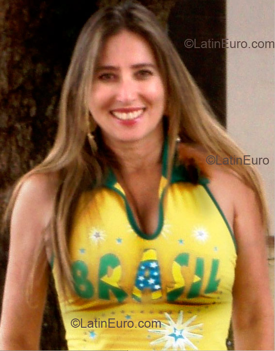 Date this charming Brazil girl Leila from Franca B1381
