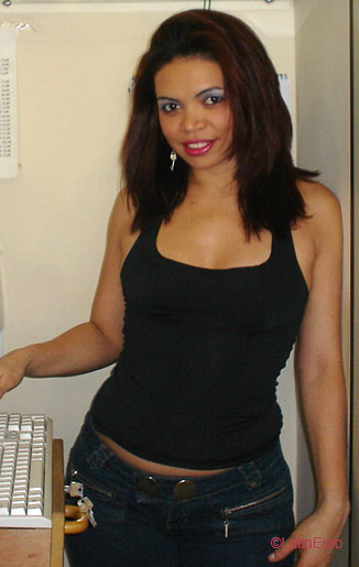 Date this exotic Brazil girl Fran from RIO DE JANEIRO B6479