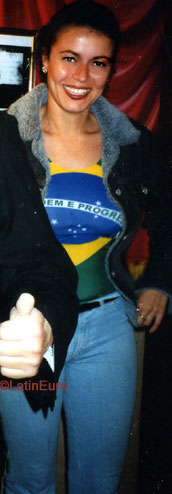 Date this young Brazil girl Bianca from RIO DE JANEIRO B8088