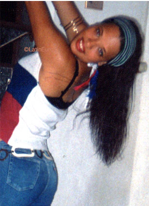 Date this nice looking Brazil girl Maria from RECIFE B8389