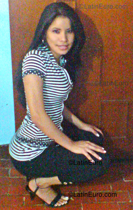Date this nice looking Colombia girl Katerin from Cucuta C8951