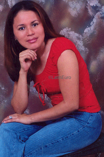 Date this gorgeous Honduras girl Vilma from Choloma N3902