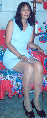 Date this voluptuous Honduras girl Antonia from  N3842