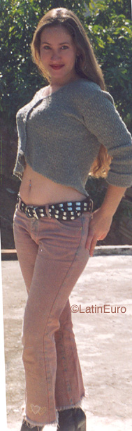 Date this stunning Brazil girl Andreia from CAIEIRAS B9869