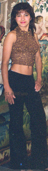 Date this hot Brazil girl Ester from  B9925