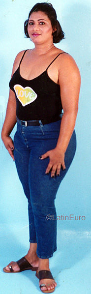 Date this stunning Dominican Republic girl Martha from Santo Domingo N3807