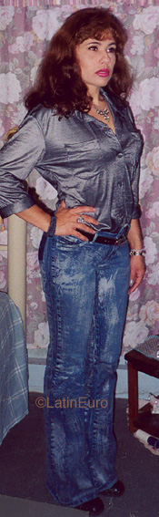 Date this attractive Brazil girl Rosana from  B9961