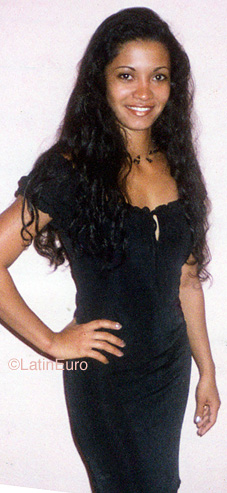Date this cute Brazil girl Patina from RIO DE JANEIRO B9898