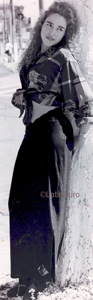 Date this pretty Brazil girl Adriana from GUARULHOS B9779