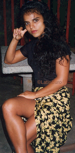 Date this sultry Brazil girl Marelia from GOVERNADOR VALADARES B9841