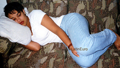 Date this exotic Brazil girl Elisangela from RIBEIRAO B9656
