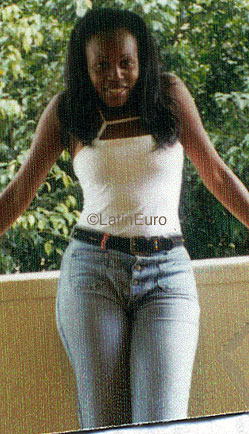 Date this hard body Brazil girl Ayana from SAO PAULO B9552