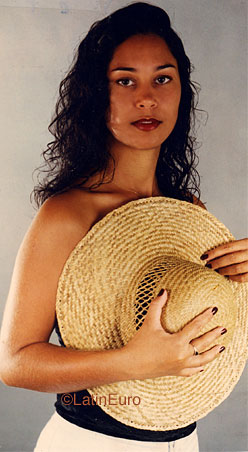 Date this sensual Brazil girl Eliza from JUATUBA B9571