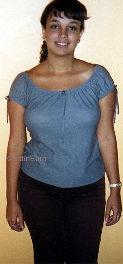 Date this hard body Brazil girl Janine from NITEROI B9532