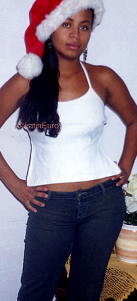Date this nice looking Brazil girl Patricia from ITABIRA B9441