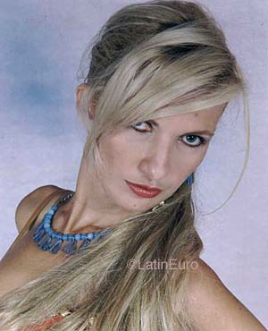 Date this fun Brazil girl Herlane from CAMPO LIMPO B9370