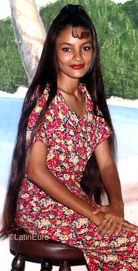 Date this hard body Honduras girl Iris from Choloma N3713