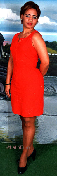 Date this young Panama girl Leyda from  N3714