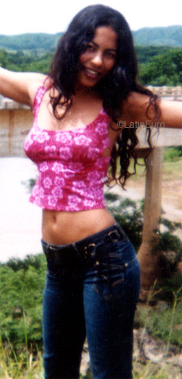 Date this funny Brazil girl Elaine from  B9080