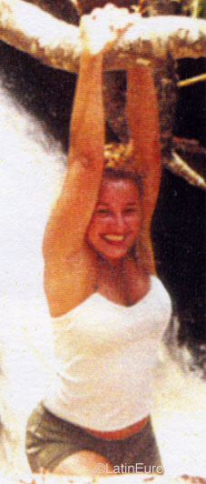 Date this tall Brazil girl Maria from FORTALEZA B9024