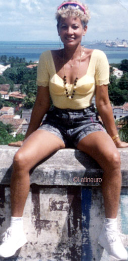 Date this sensual Brazil girl Deyse from Recife B8904