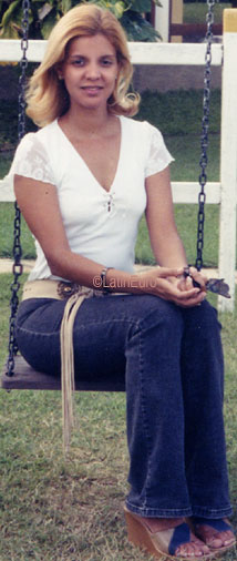 Date this pretty Brazil girl Luciana from RECIFE B8859