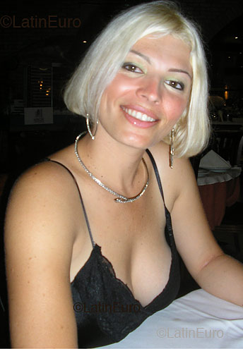 Date this good-looking Brazil girl Denise from MACEIO B4016