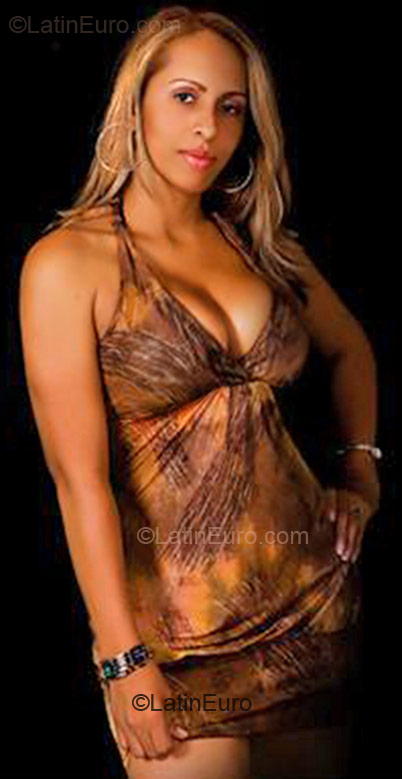 Date this athletic Colombia girl Sandra Yanet from Cali CO22