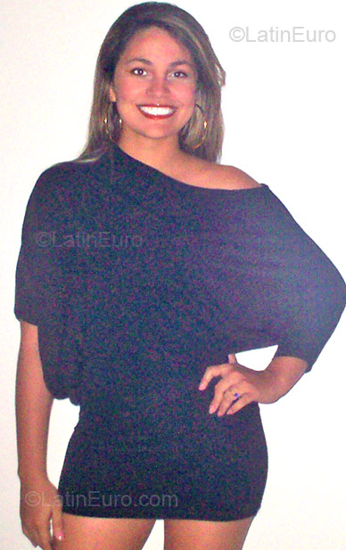 Date this sultry Colombia girl Flavia from Barranquilla CO94