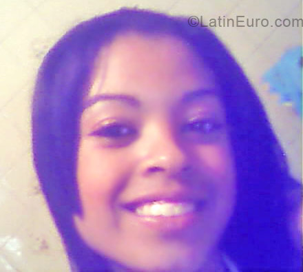 Date this cute Brazil girl Karolina from Sao Paulo BR153